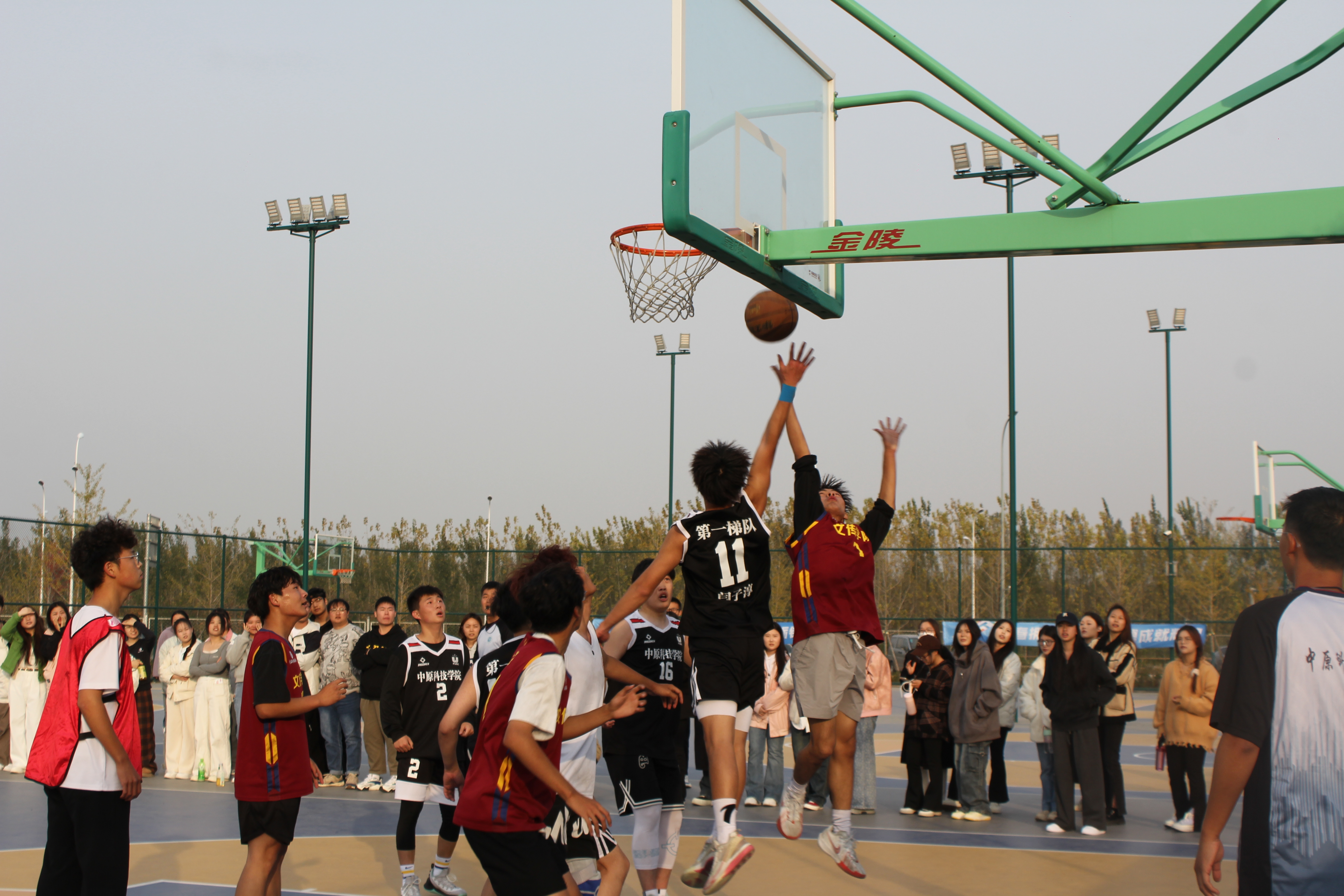 精彩篮球比赛即将上演