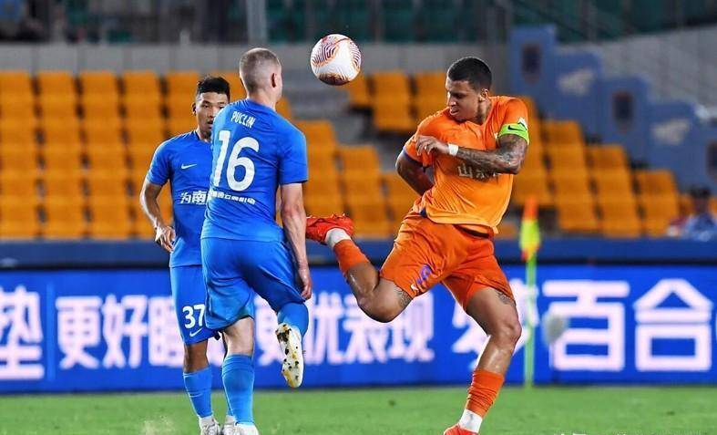 球队实力逐鹿,精彩对决即将上演 球队实力逐鹿,精彩对决即将上演