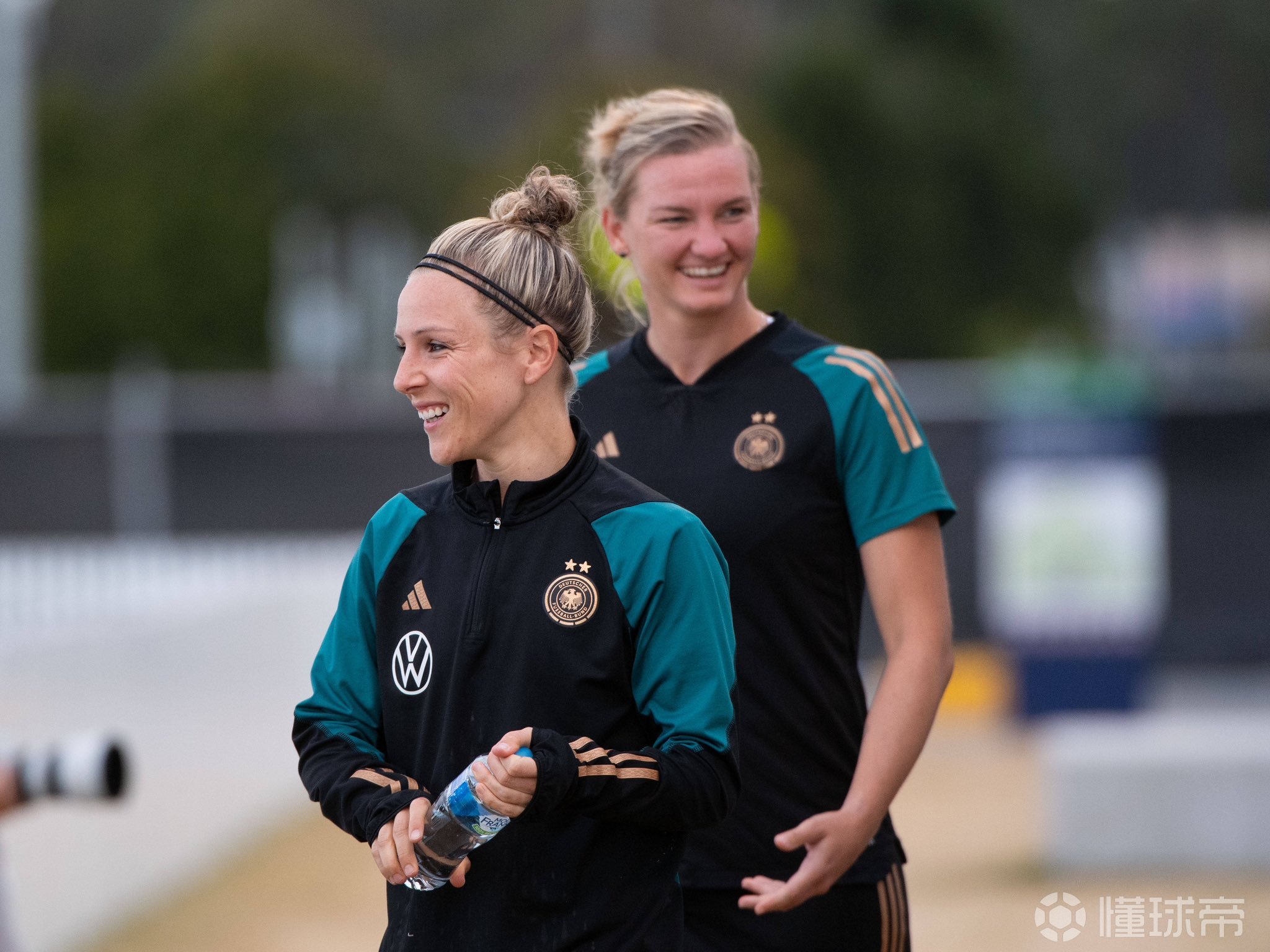 开云体育官网-包含国际女足比赛总决赛拉开序幕，角逐激烈的词条