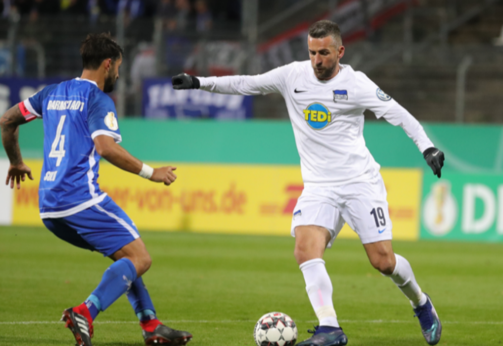 开云平台-包含柏林赫塔豪取三分，让对手望风而逃！的词条