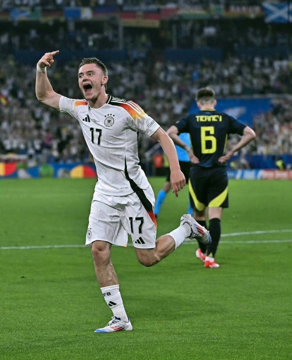 包含力挑重担,年轻球员迎战欧国联对手的词条 包含力挑重担,年轻球员迎战欧国联对手的词条