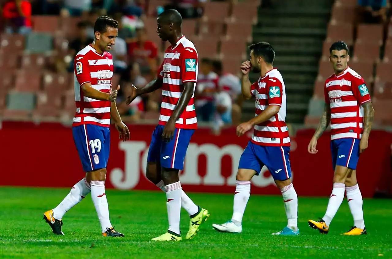 格拉纳达主场逼平强敌,斩获关键分数 格拉纳达主场逼平强敌,斩获关键分数